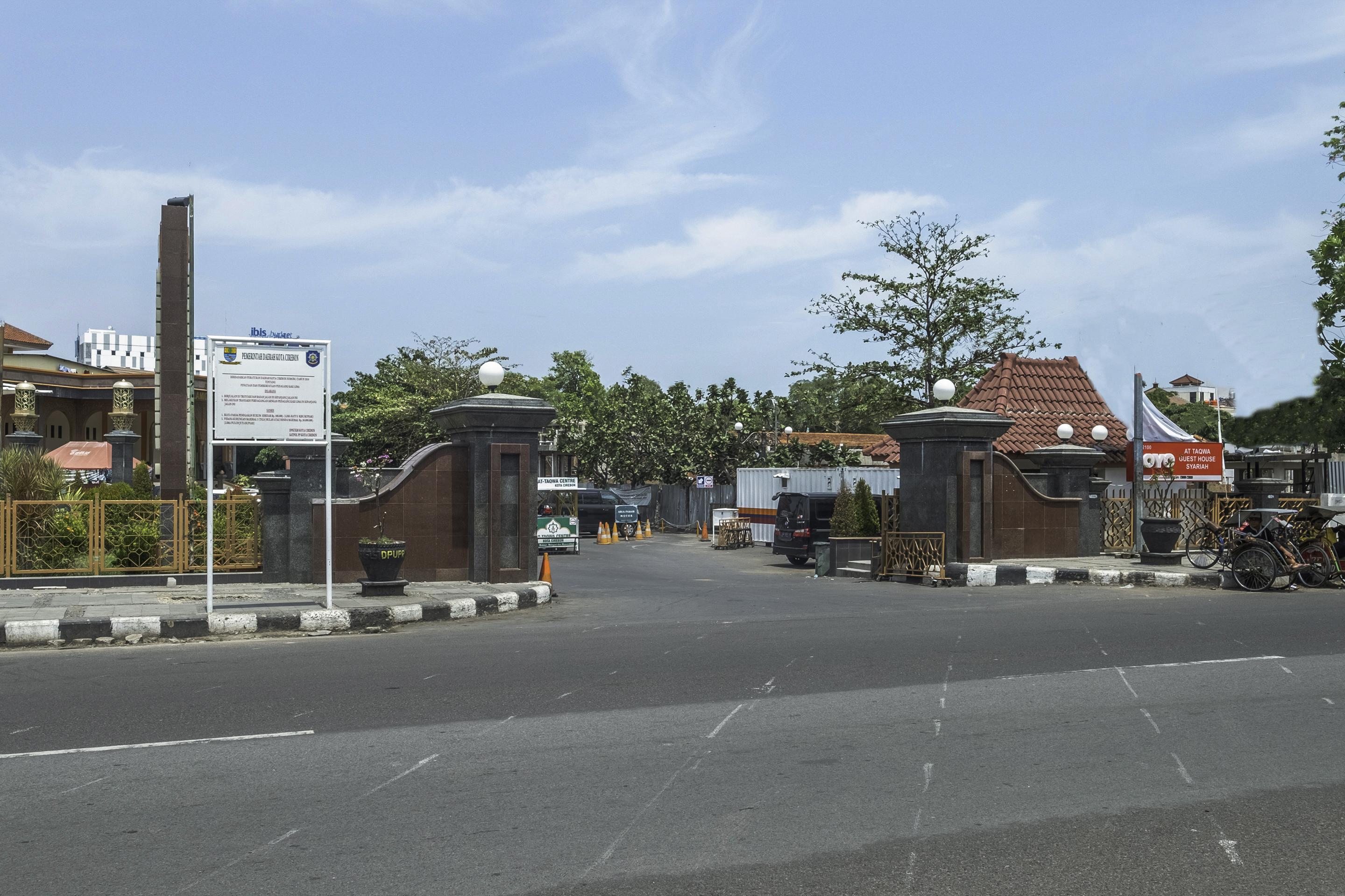 Oyo 2132 Pondok Avicenna Cirebon Ngoại thất bức ảnh